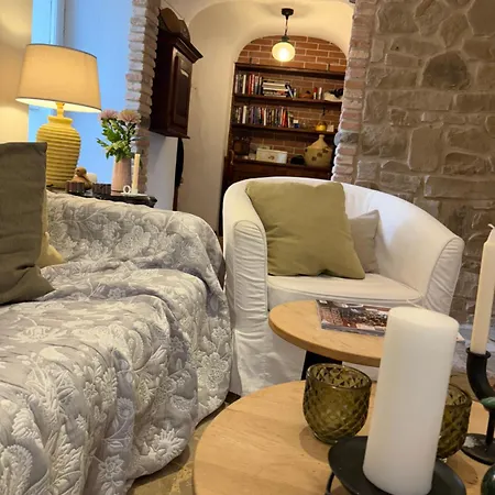 I Italia شقة Castel Vittorio